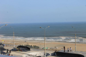 Departamento lujoso frente al mar
